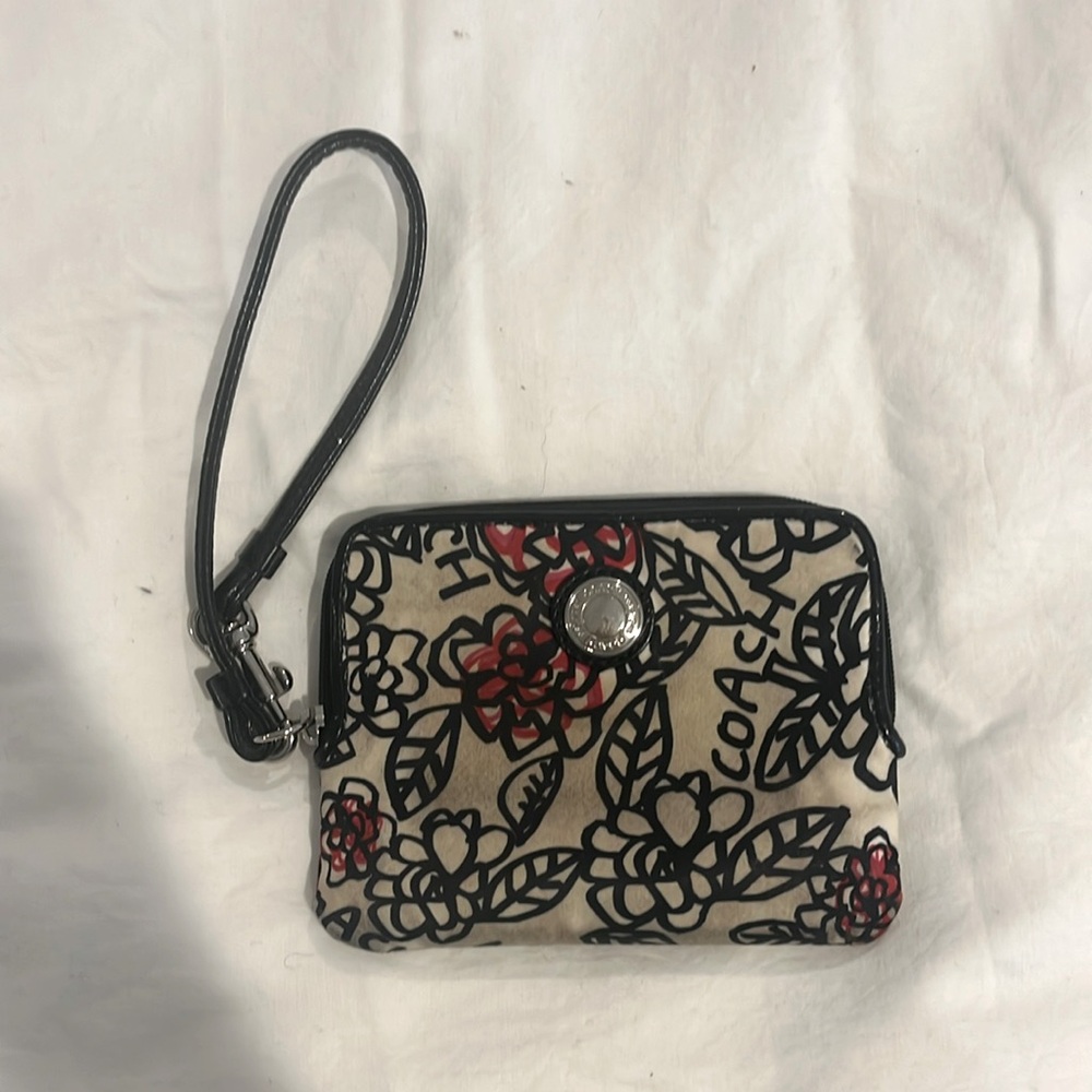 Coach wallet/wristlet
Flowers